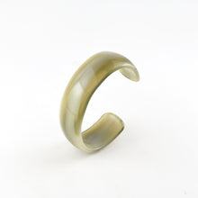 画像をギャラリービューアに読み込む, Bangle バングル<Shell>(821 moss green)