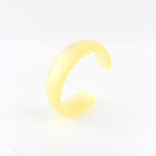 画像をギャラリービューアに読み込む, Bangle バングル<Shell>(954 milky iridescent lemon)