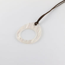 画像をギャラリービューアに読み込む, Pendant Loupe ペンダントルーペ<EGA>(H60 white)