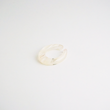 画像をギャラリービューアに読み込む, Earcuff イヤーカフ(H60 white)