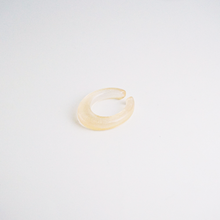 画像をギャラリービューアに読み込む, Earcuff イヤーカフ(L37 white lame)