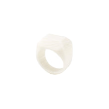 画像をギャラリービューアに読み込む, Dirocca Ring＜スクエア＞S2（T17 enigma white）
