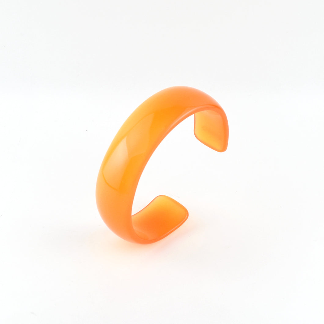 Bangle バングル＜Shell＞（AB4 milky orange）