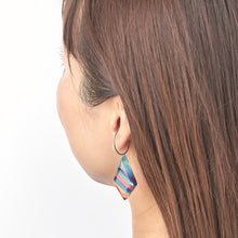画像をギャラリービューアに読み込む, Hand Made Earcuff＜ダイヤモンド＞（diamond pink green）
