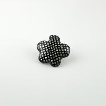 画像をギャラリービューアに読み込む, Brooch ブローチ（370 black raden）
