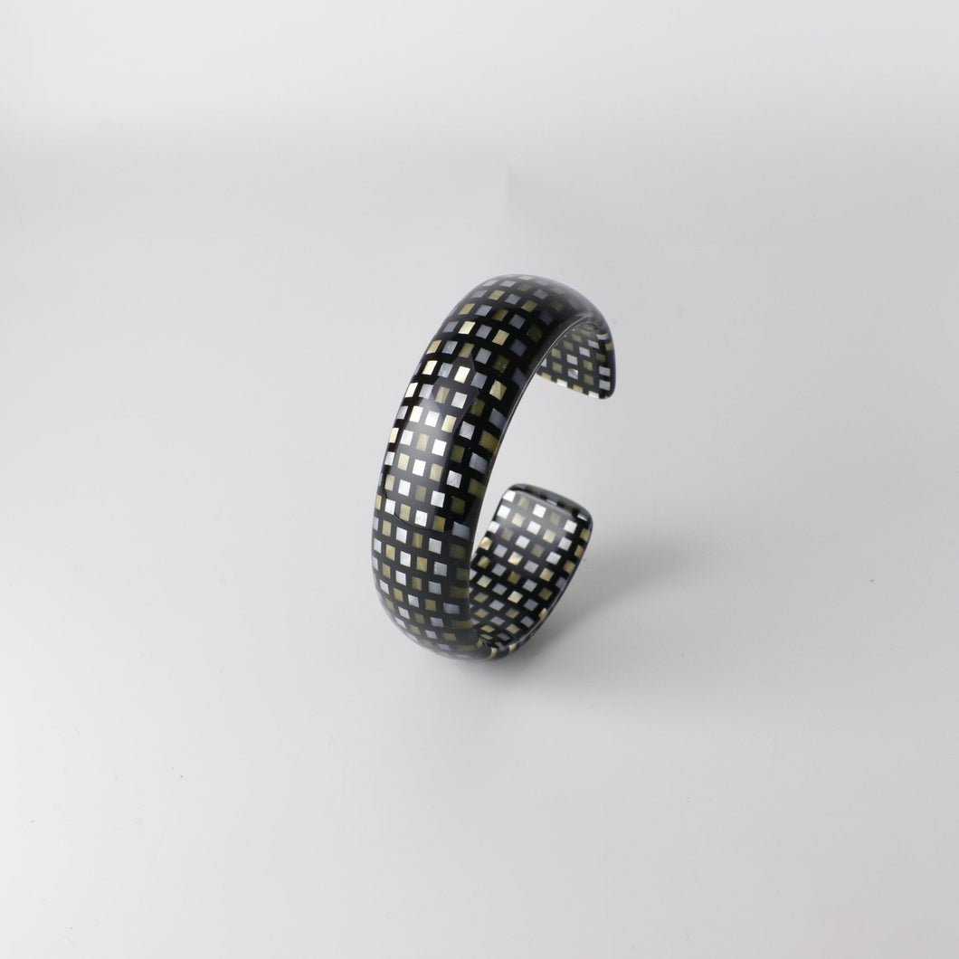 Bangle バングル＜Shell＞（370 black raden）
