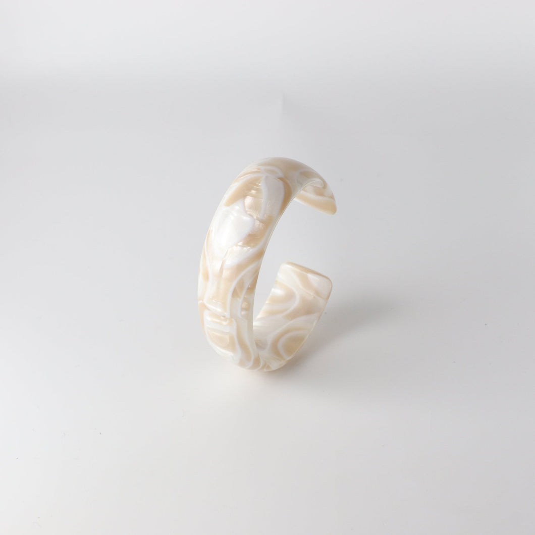 Bangle バングル＜Shell＞（A86 marble gold white）